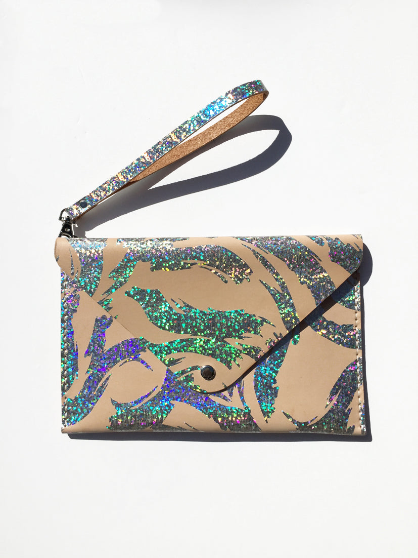 NEW WAVE ENVELOPE CLUTCH - SILVER SPARKLE