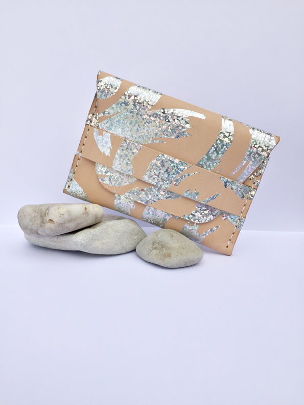 NEW WAVE CARDHOLDER - VEGETABLE TANNED