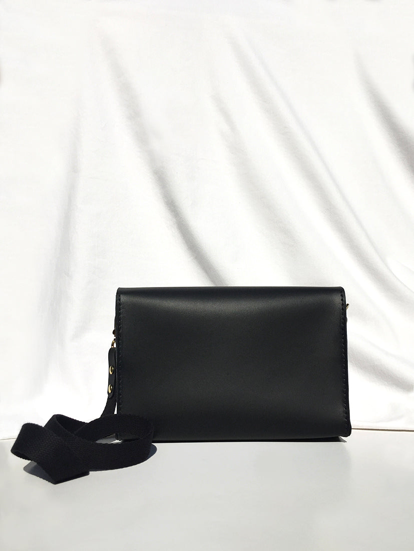 ELLA SHOULDER BAG - MEDIUM