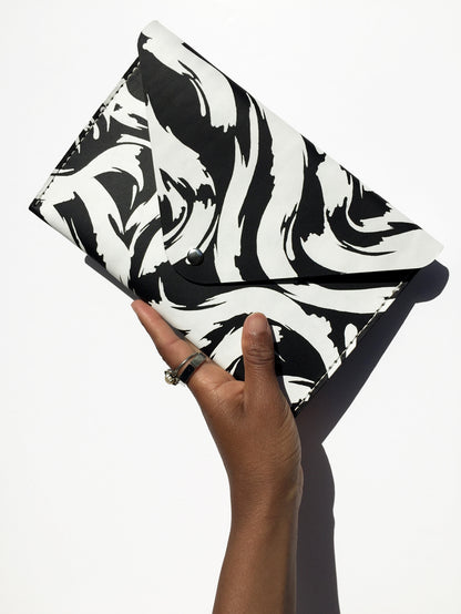 NEW WAVE ENVELOPE CLUTCH - BLACK AND WHITE