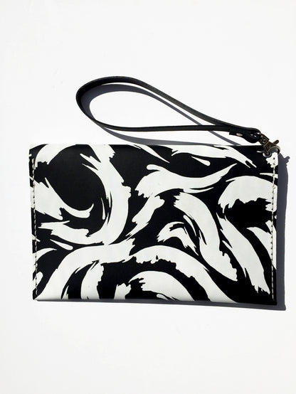 NEW WAVE ENVELOPE CLUTCH - BLACK AND WHITE