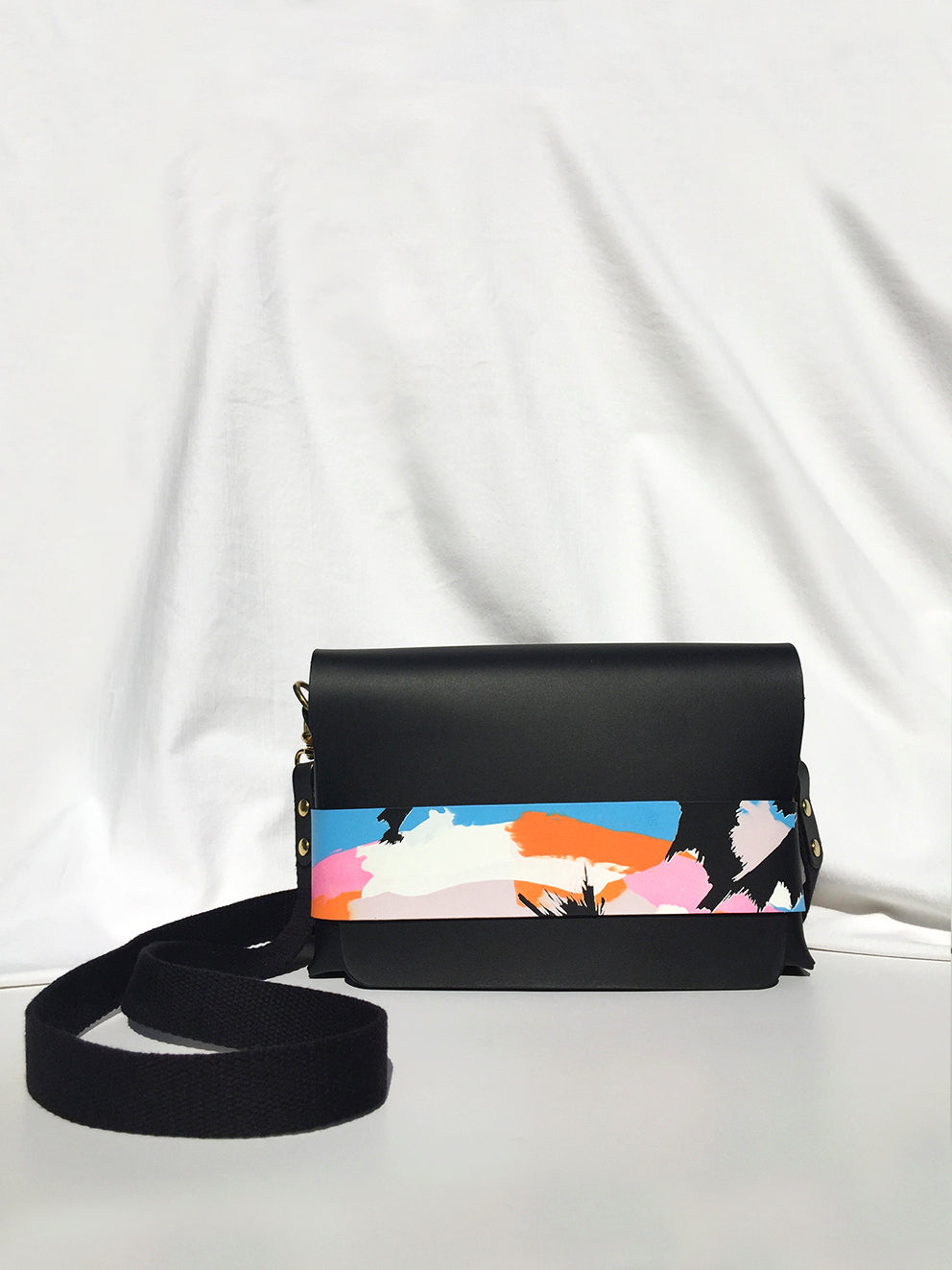 ELLA SHOULDER BAG - MEDIUM